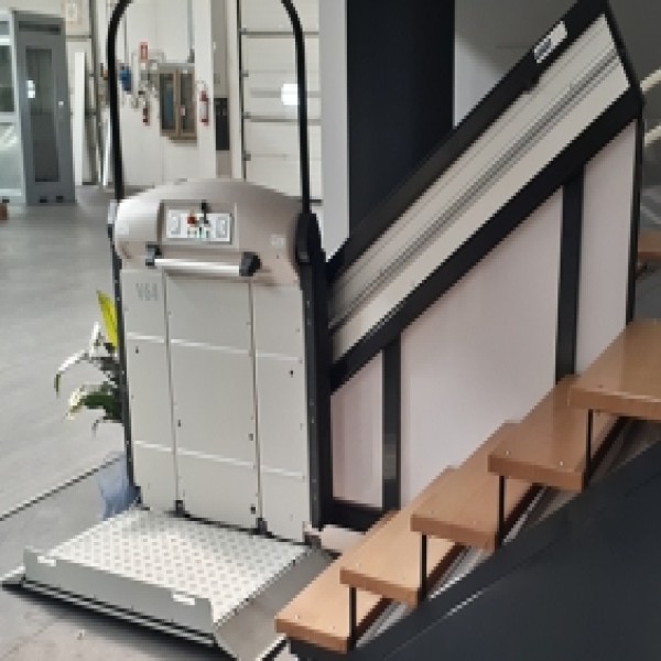 Plataforma elevatória acessibilidade