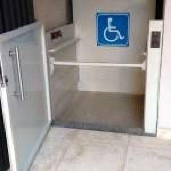 Plataforma elevatória acessibilidade