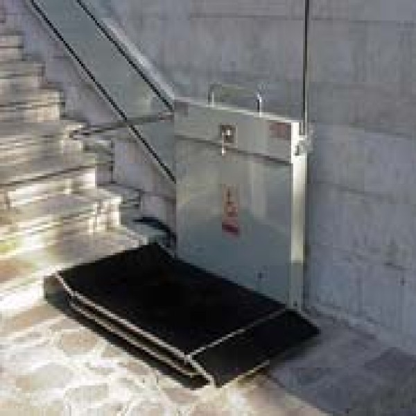plataforma elevatória PCD