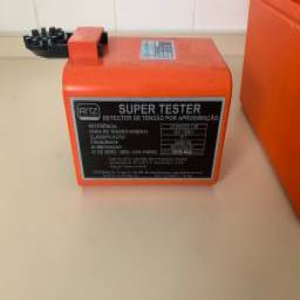 Detector de tensão por aproximação