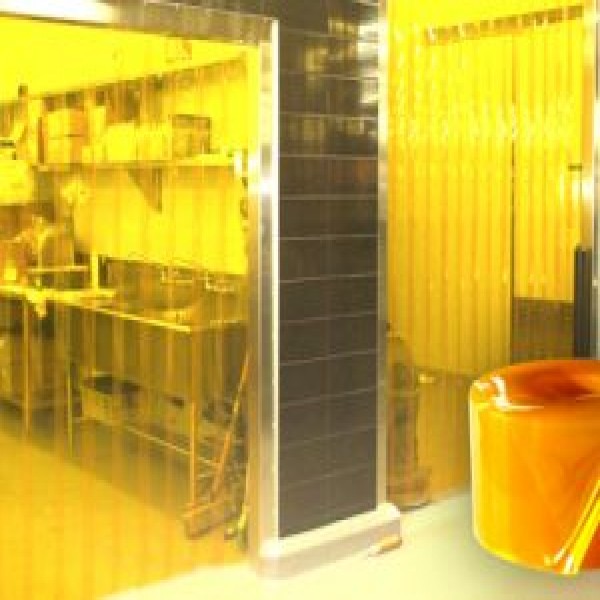 Cortina pvc amarela