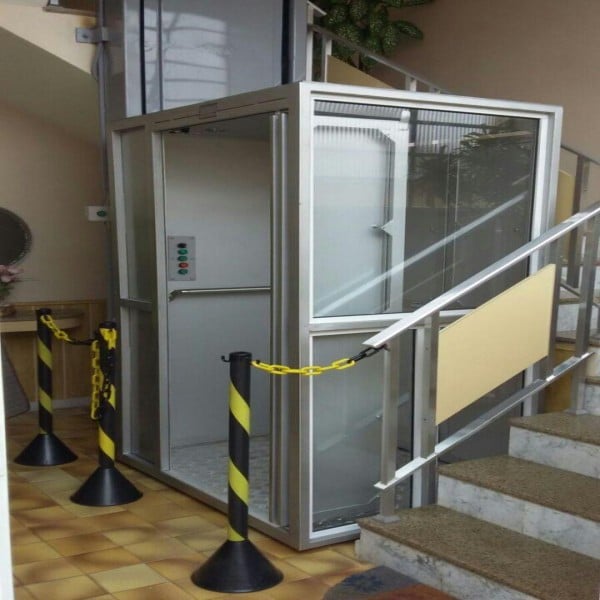 elevador comercial