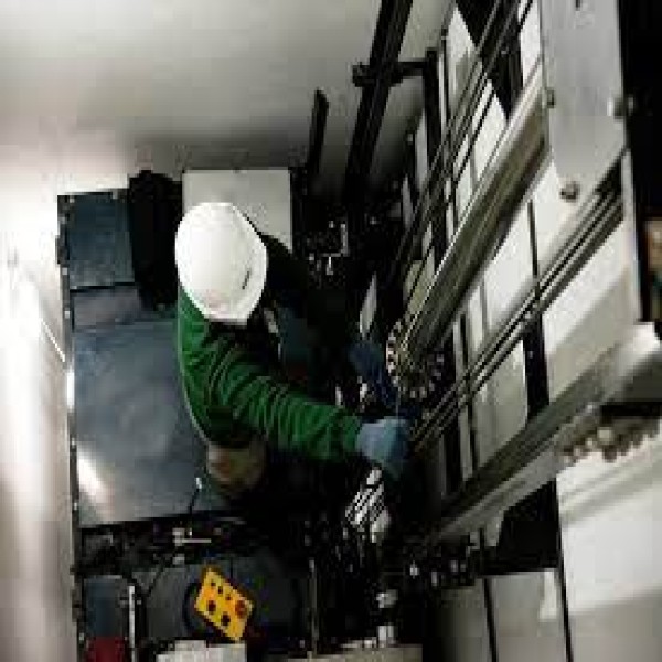 manutenção de elevadores