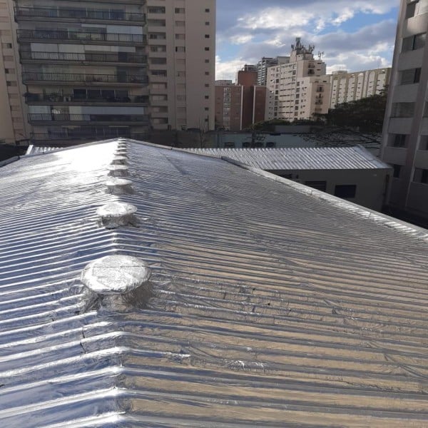 Impermeabilização com manta asfáltica aluminizada