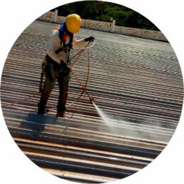 tratamento anticorrosivo em telhado
