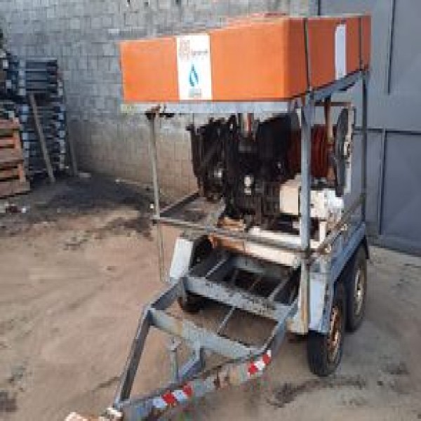 varredora coletora vr1000 rebocável
