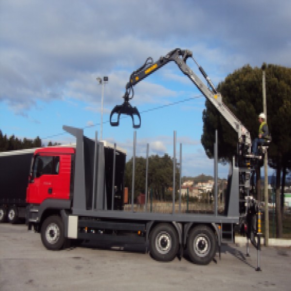 grua florestal para trator