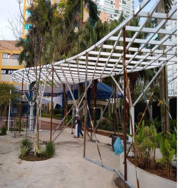 fabricação e montagem de estruturas metálicas