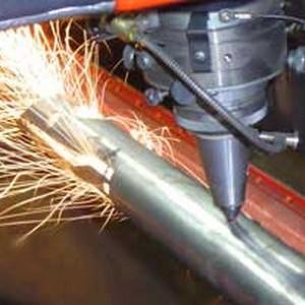corte a laser de tubos de aço