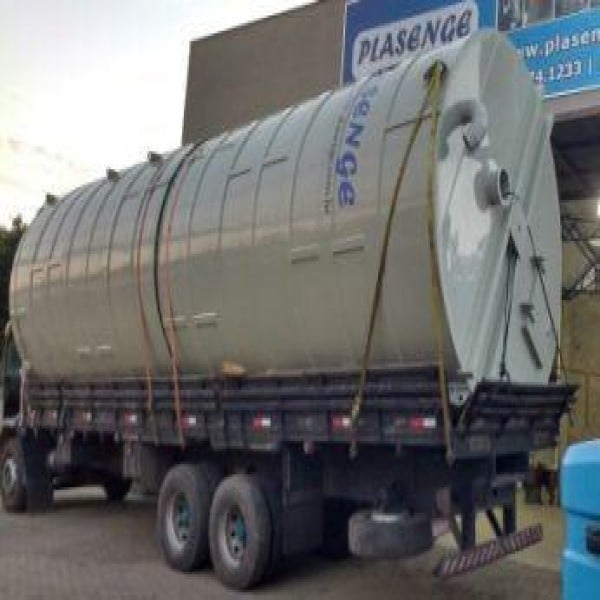 tanque de polipropileno com agitador