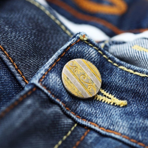 botão flexível para jeans
