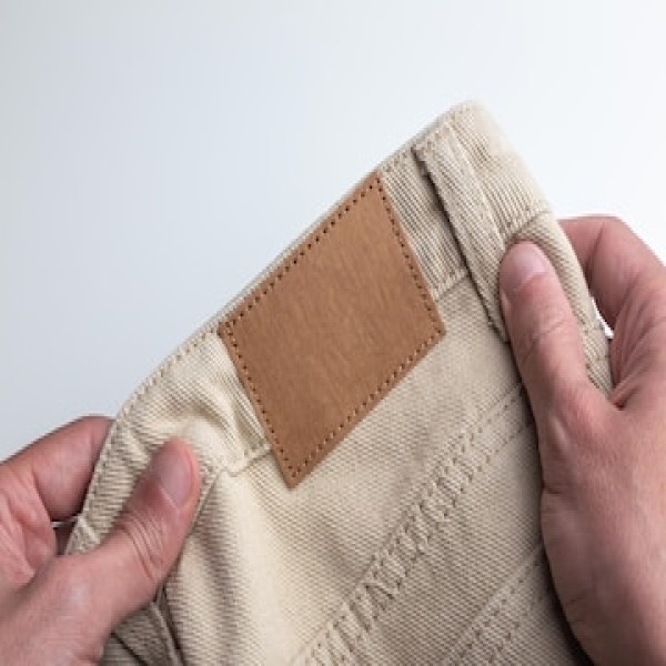 etiqueta de couro para calça jeans
