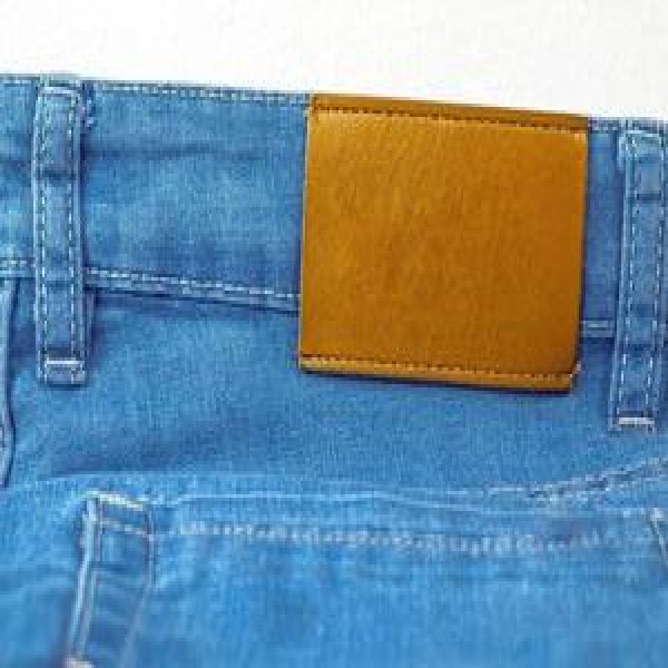 etiqueta de couro para roupa