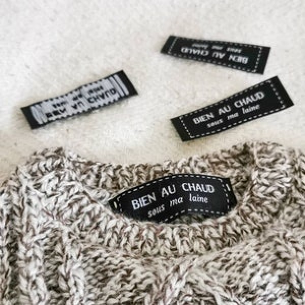 etiquetas estampadas para roupa
