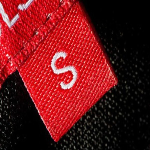 etiquetas estampadas para roupa