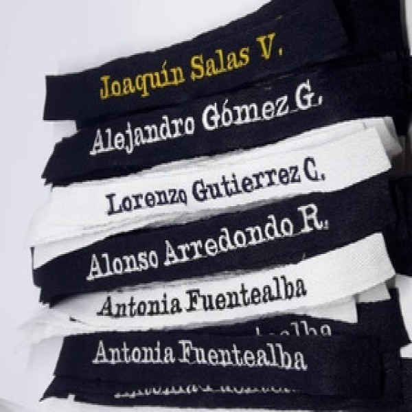 etiquetas estampadas para roupa
