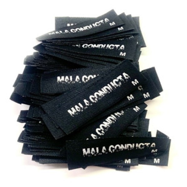 etiquetas para roupas bordadas