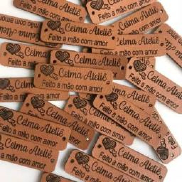 etiquetas personalizadas em couro