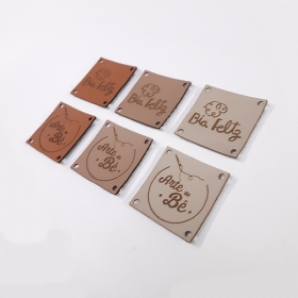 etiquetas personalizadas em couro