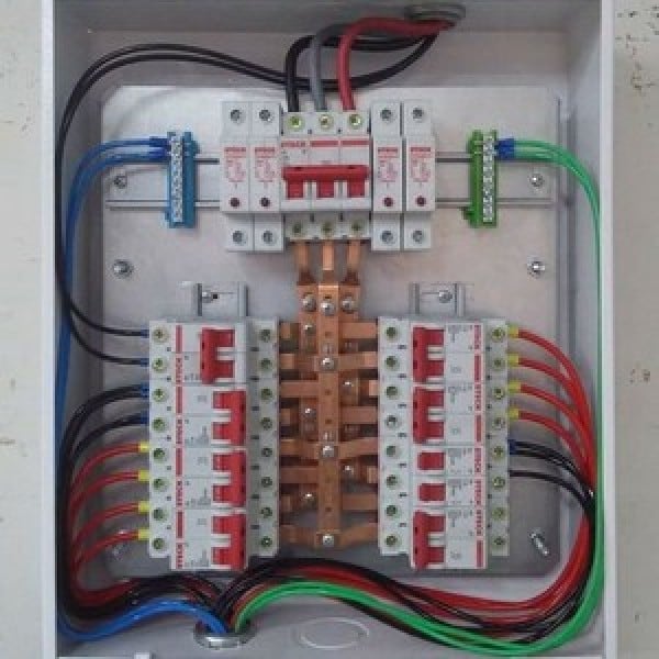 fornecedor de quadros elétricos