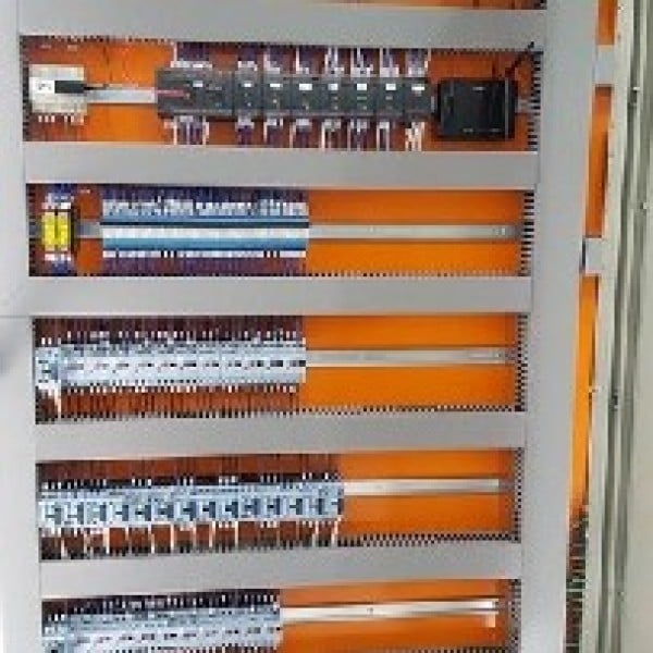 fornecedor de quadros elétricos
