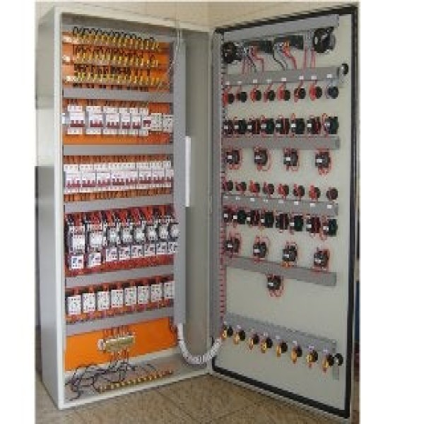 quadro de distribuição tipo industrial