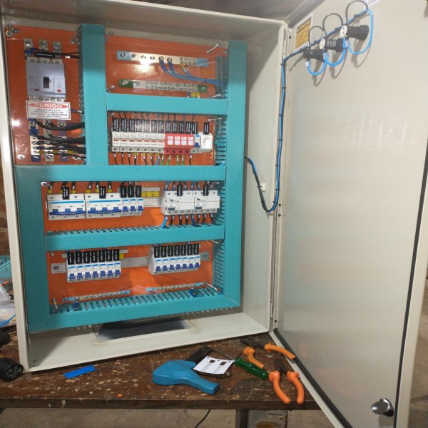 quadro de distribuição tipo industrial
