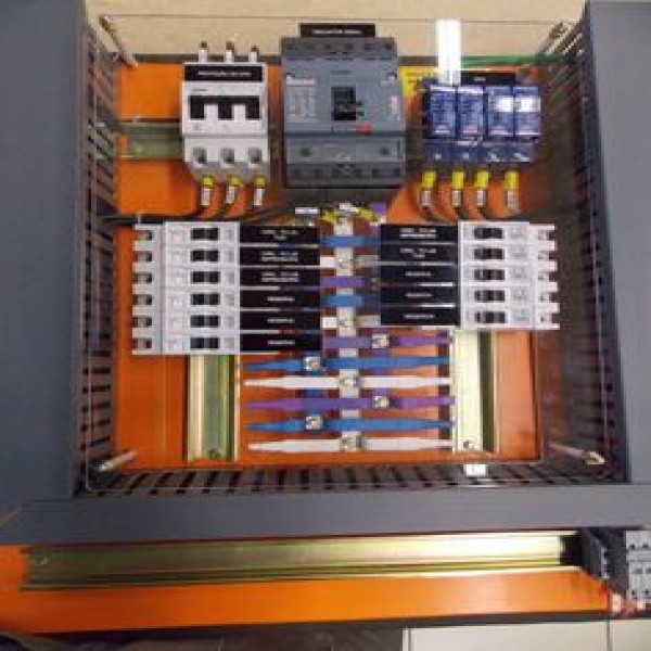 fornecedor de quadros elétricos