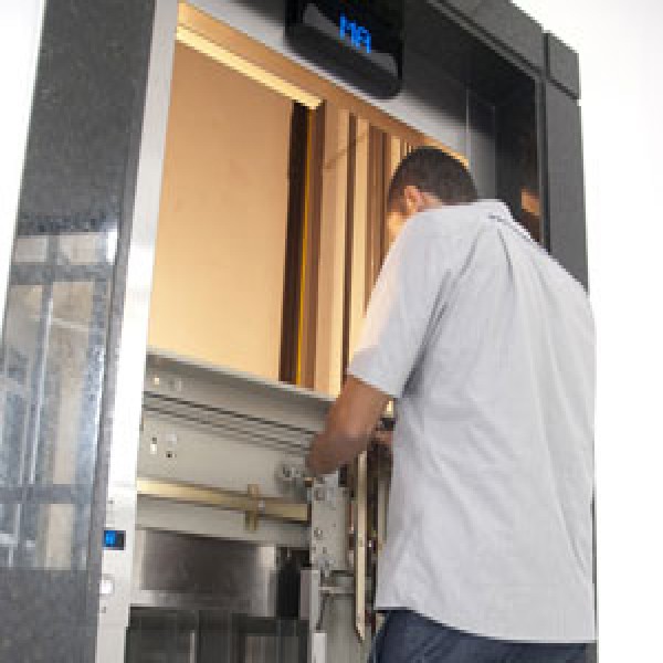 conservação de elevadores