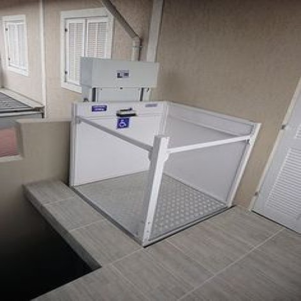 elevador plataforma para cadeirantes