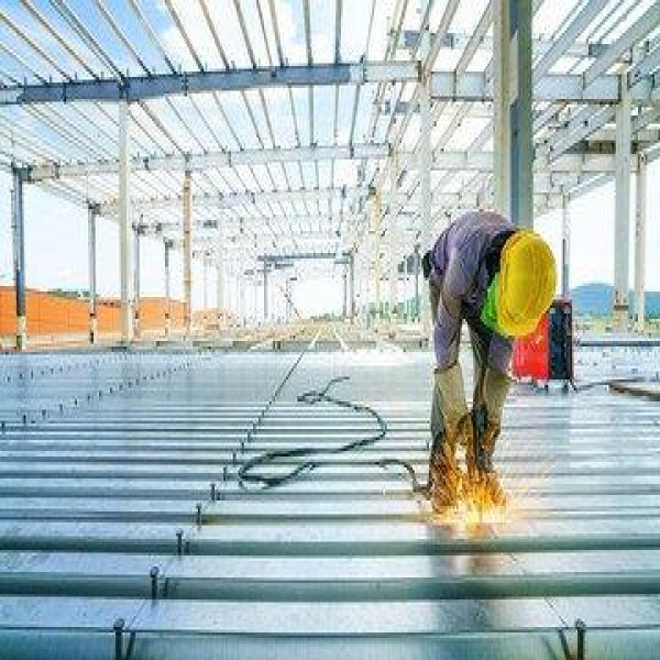 fabricação e montagem de estruturas metálicas