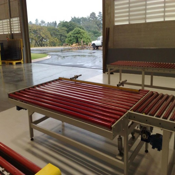 mesa transportadora de rolos