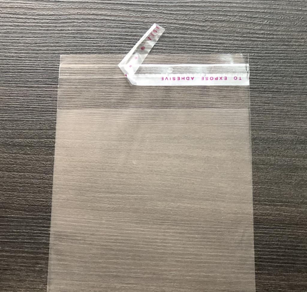 saquinho transparente com adesivo
