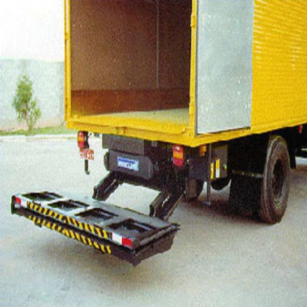 Plataforma elevatória de carga veicular