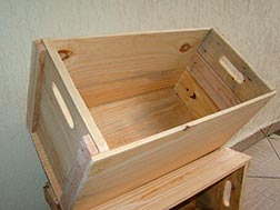 caixa de transporte em madeira