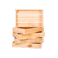 caixas de madeira e paletes