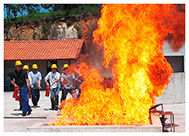 treinamento de combate a incêndio e primeiros socorros