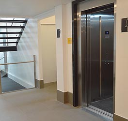 revestimento interno de elevadores