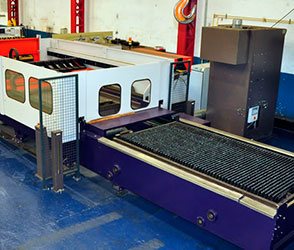 máquina automática para corte decape e aplicação de terminais