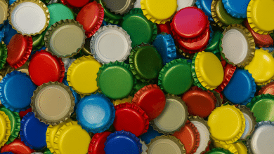 Tampas metálicas liberam microplásticos em bebidas 1 Tampas metálicas liberam microplásticos em bebidas