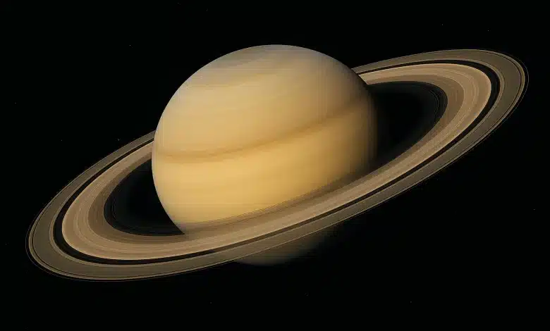 Descoberta em Enceladus reforça possibilidade de vida em lua de Saturno