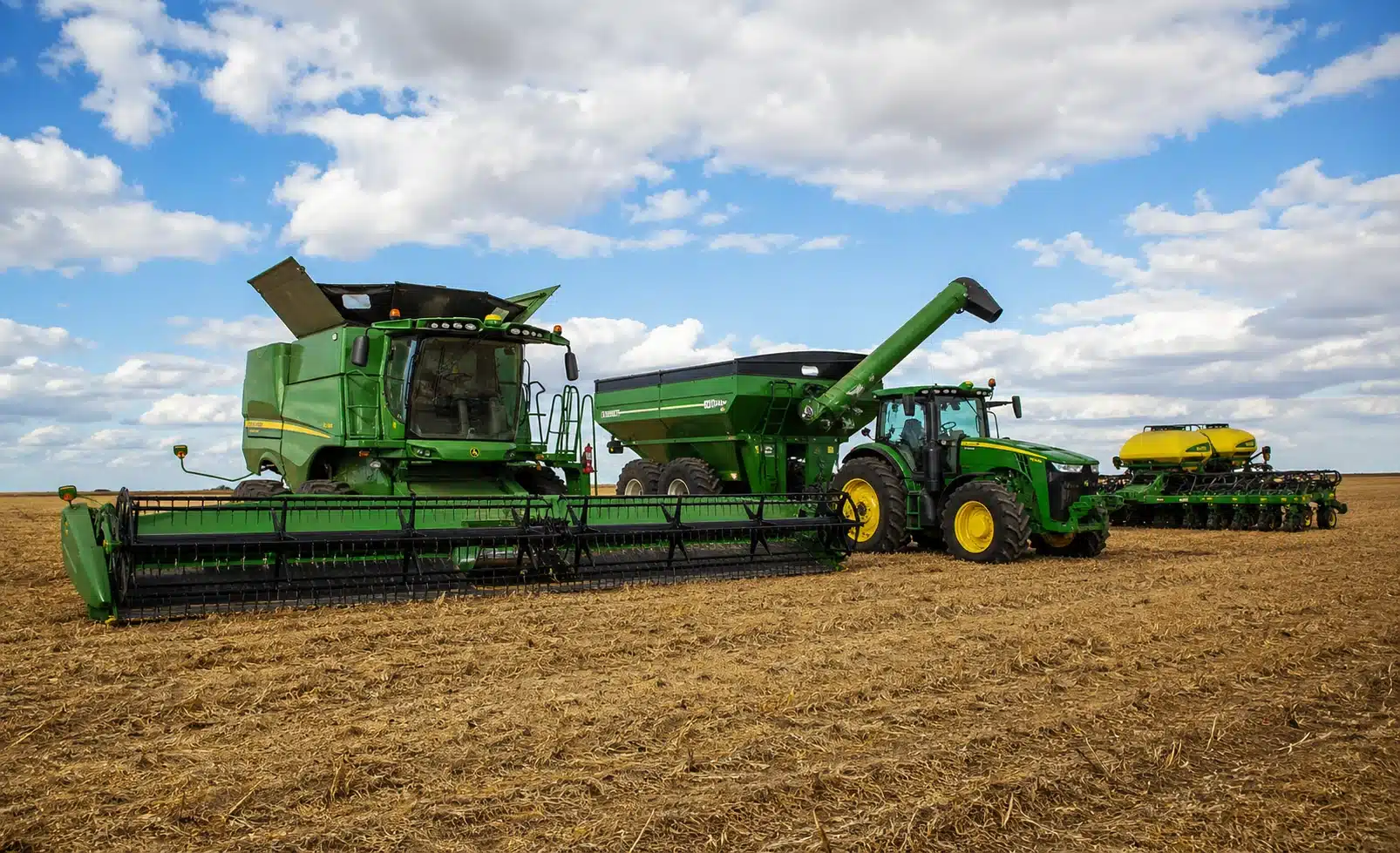 Governo lança crédito para máquinas agrícolas na Agrishow 2026