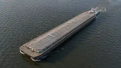 Petrobras e Transpetro investem em barcaças e novos poços no Amazonas até 2030