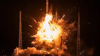 Foguete da Blue Origin explode durante teste na Flórida 9 Foguete da Blue Origin explode durante teste na Flórida