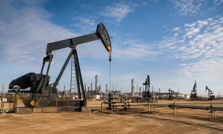 Opep+ eleva produção de petróleo em meio à crise no Oriente Médio
