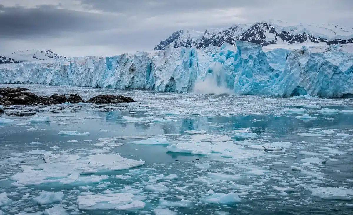 Anomalia climática eleva temperaturas de inverno na Antártida 2 Anomalia climática eleva temperaturas de inverno na Antártida