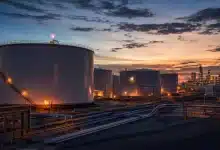 Estoques de petróleo da OCDE caem ao menor nível desde 1990
