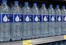 Anvisa determina recolhimento de água Crystal contaminada por bactéria