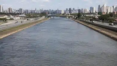 Expedição aponta contaminação total no Rio Tietê