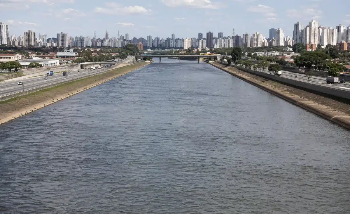 Rio Tietê tem contaminação total por microplásticos e agrotóxicos 2 Expedição aponta contaminação total no Rio Tietê